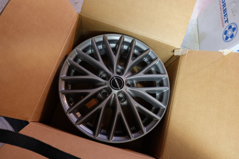 Illustration for article titled Yay! New wheels